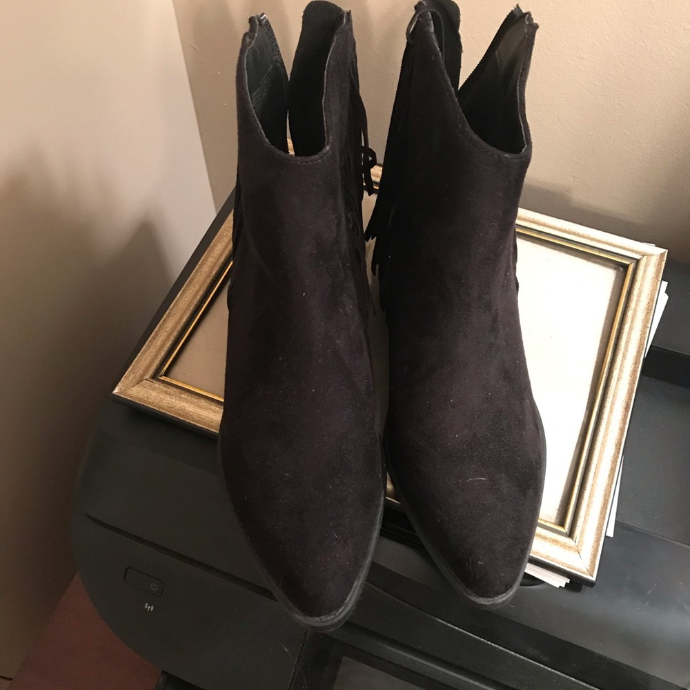 Black fringe booties